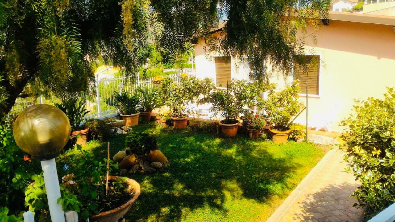 Villa Anna Regione Bussi 57 Imperia Extérieur photo